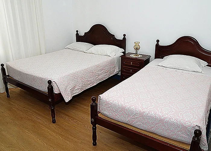 Pensao Astoria Guest house