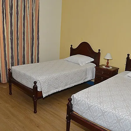 Gasthuis Pensao Astoria 3*