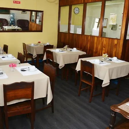 Gasthuis Pensao Astoria 3*