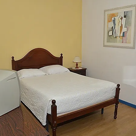 Pensao Astoria בית הארחה